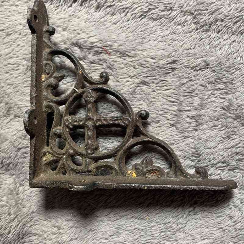 Vintage Ornate Metal Bracket